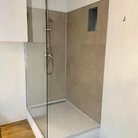 Four A Pain 아파트